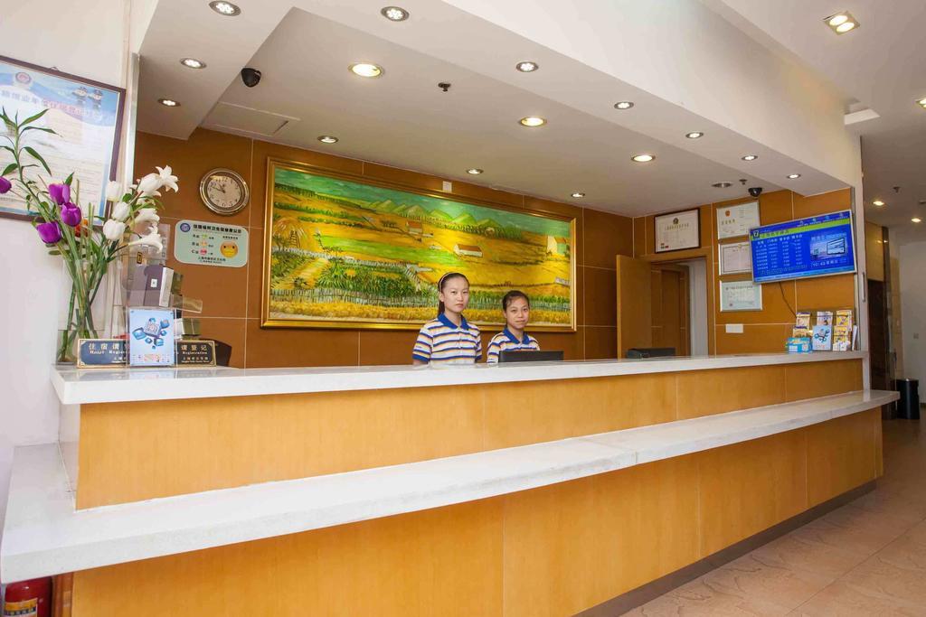 7Days Inn Foshan Coach Terminal Exteriör bild